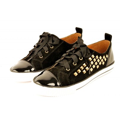 bcbg slip on sneakers